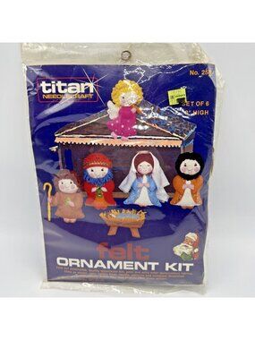 Titan Needlecraft Nativity Set Felt Applique Ornament Kit 258 Beads Sequins